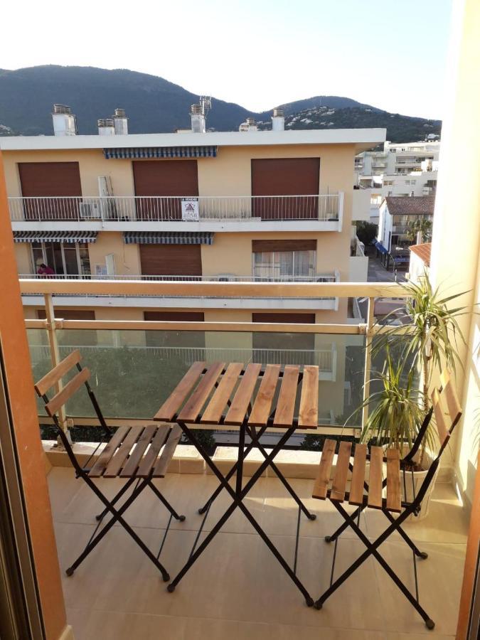 Appartement Studio Au Coeur Du Golf De Saint-Tropez كافالير سور مير المظهر الخارجي الصورة